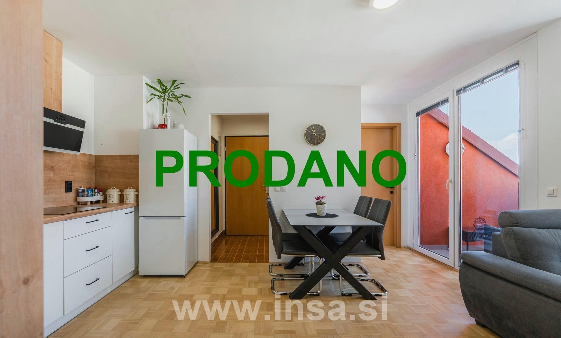 Stanovanje, Dvoinpolsobno, SPODNJI DUPLEK