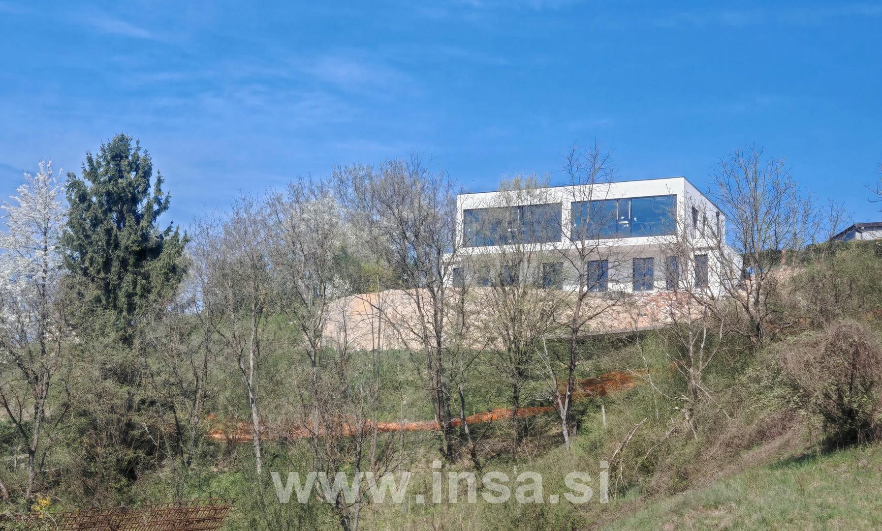 Hiša, Dvojček, PESNICA PRI MARIBORU